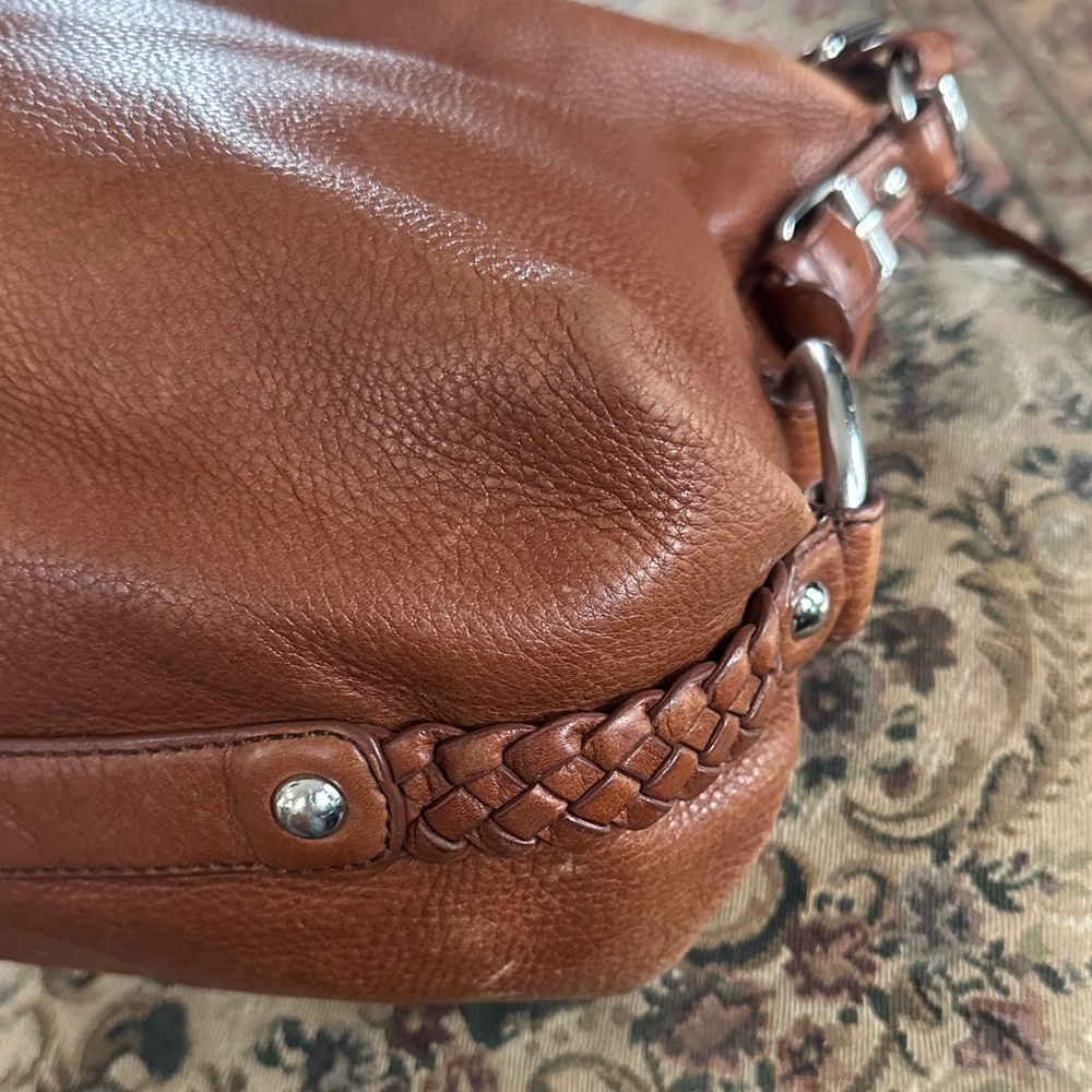 Banana Republic Leather hobo slouchy Shoulder Bag in Brown - Picture 8 of 14